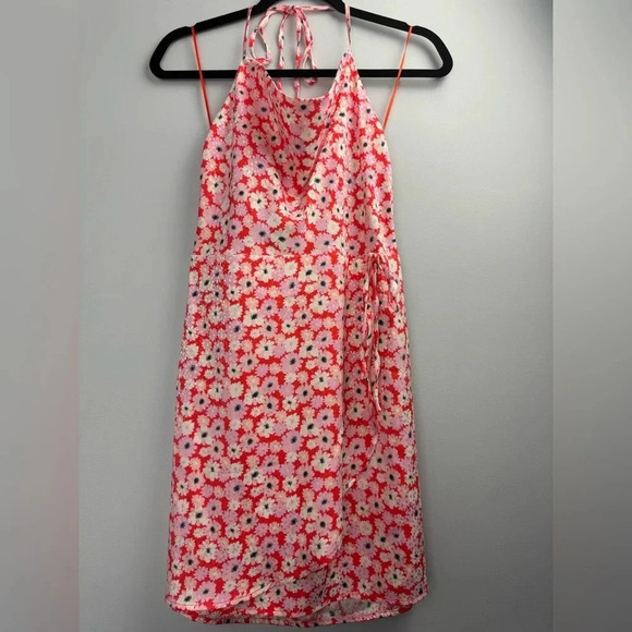 Altar'd State Dresses & Skirts - Altar’d State Floral halter mini dress size Medium